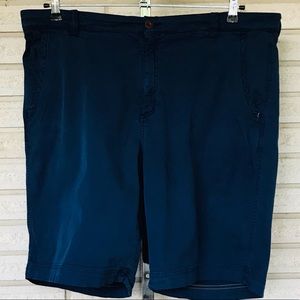 Robert Graham ZIP Up Shorts Size 38